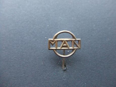 M.A.N Vrachtwagen logo open model